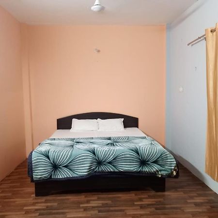 Shri Niwas Homestay Ayodhya Ngoại thất bức ảnh