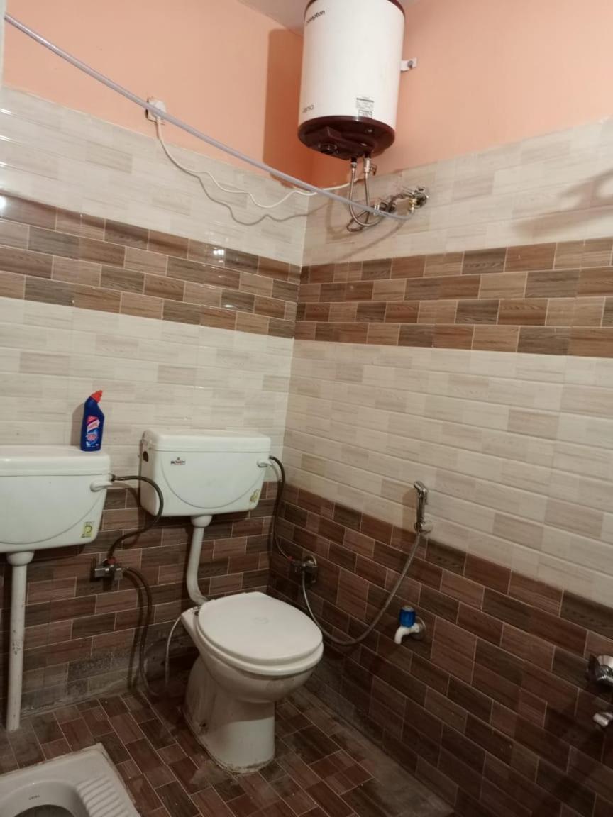 Shri Niwas Homestay Ayodhya Ngoại thất bức ảnh