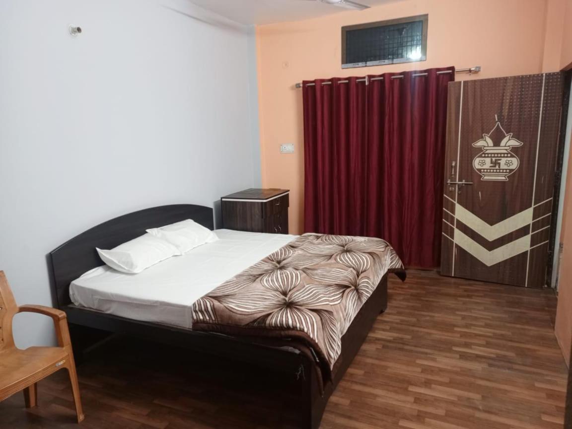 Shri Niwas Homestay Ayodhya Ngoại thất bức ảnh