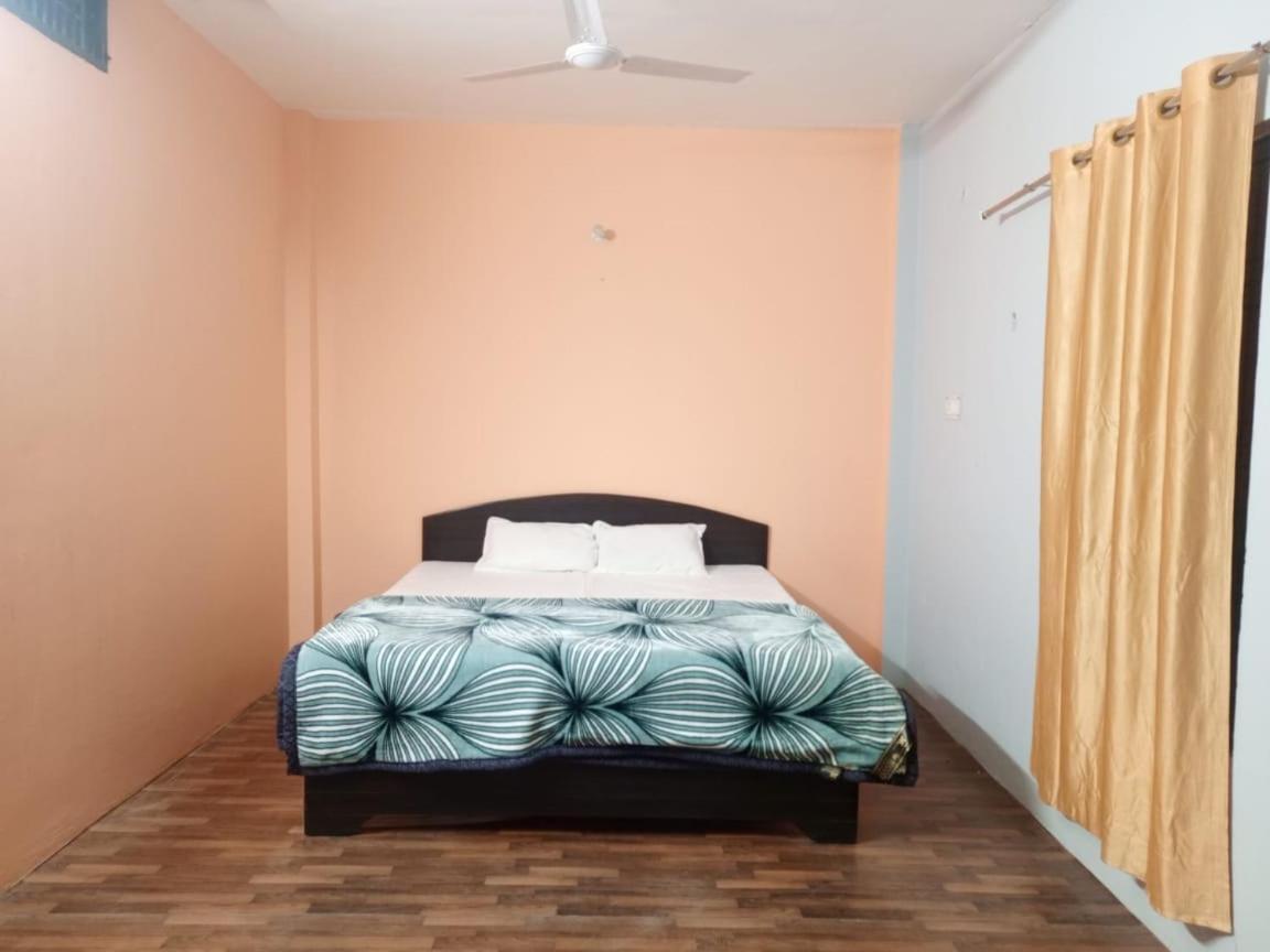 Shri Niwas Homestay Ayodhya Ngoại thất bức ảnh